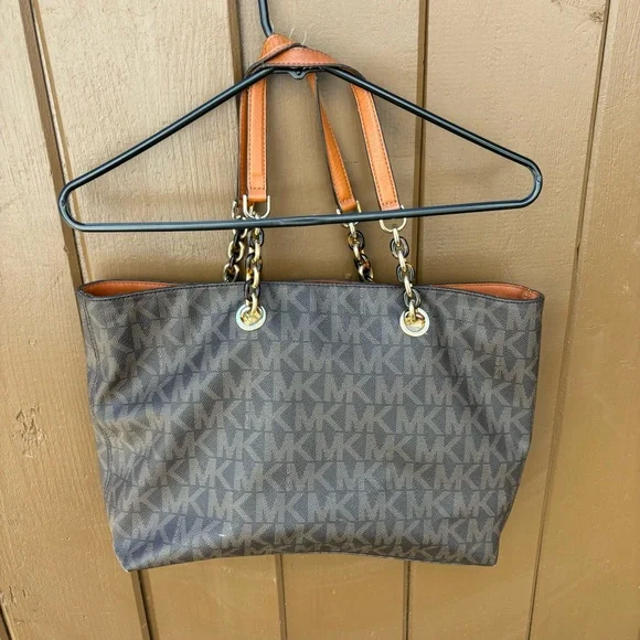 Michael Kors Brown Cynthia Large Signature MK Leather Tote Shoulder Bag - Picture 4 of 15